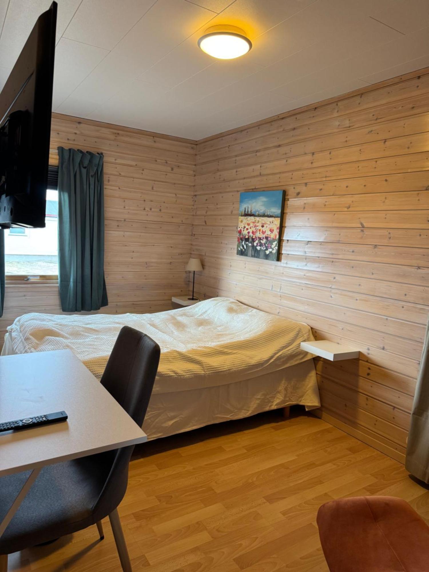 Fjordutsikten Motell & Camping As Lakselv Exterior photo